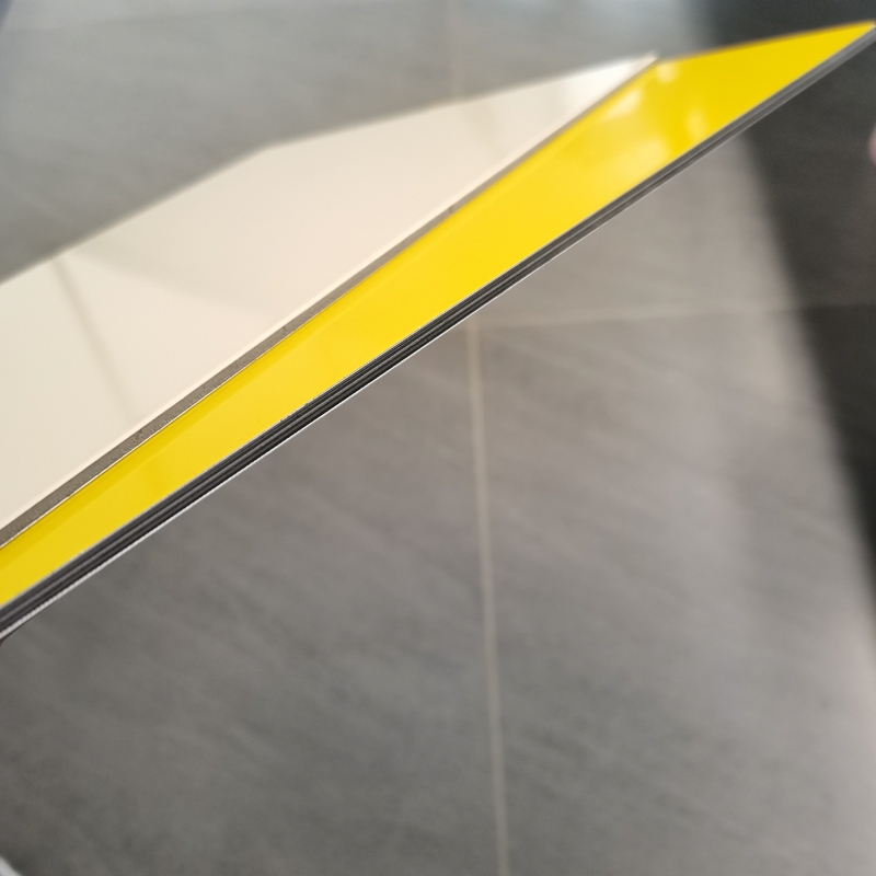 1220*2440*4*0.21mm PVDF ألومنيوم اللوحة المركبة ACP / Acm للوحة الجدار والديكور الخارجي