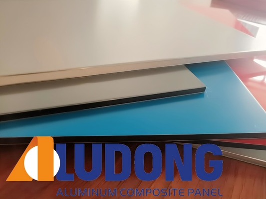 لوحة الألومنيوم المركبة ACP Alucbond للوحات الإعلانية تغطية الستائر الحائط