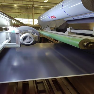 4 * 0.40mm B1/A2 PVDF عازل للحريق لوحة الألومنيوم المركبة ACP للتغطية الجدارية الخارجية
